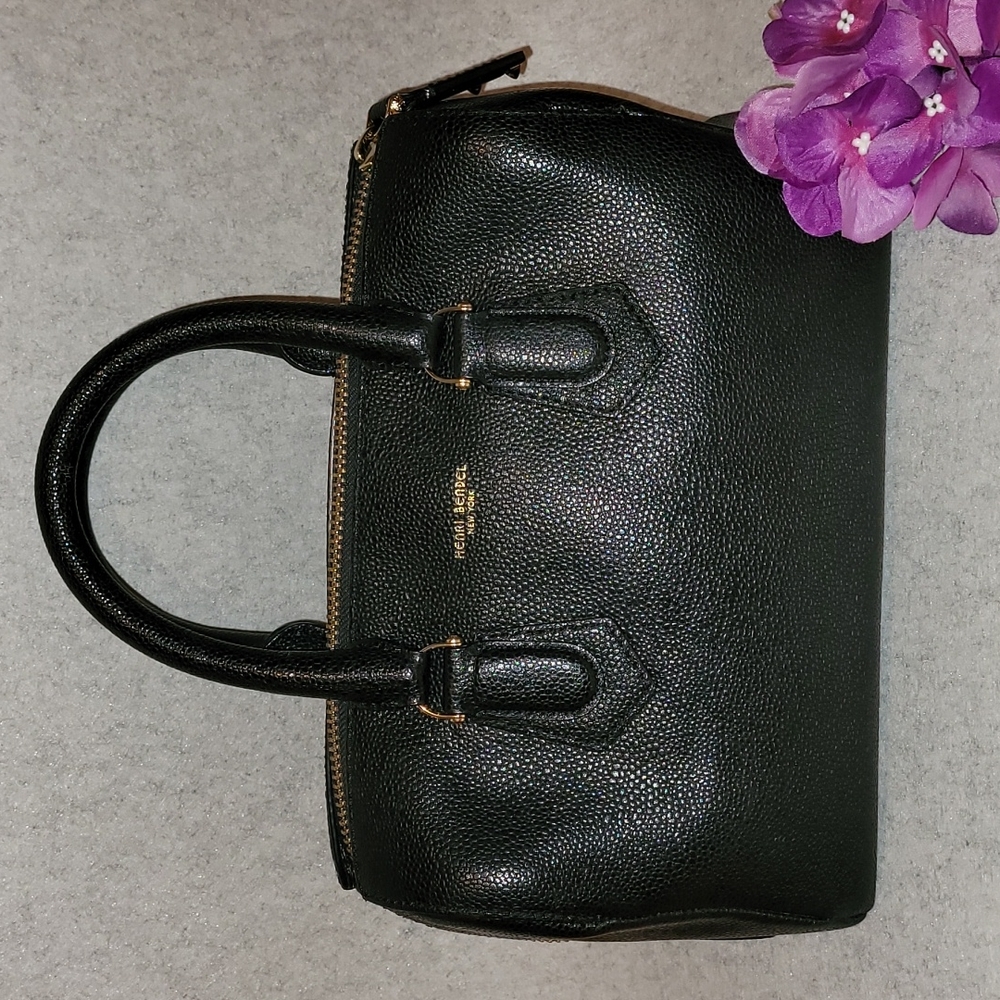 Henry Bendel style speedy 25!